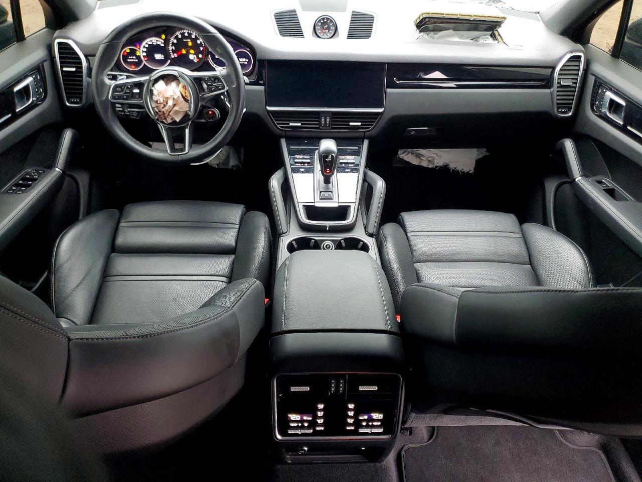2023 PORSCHE CAYENNE