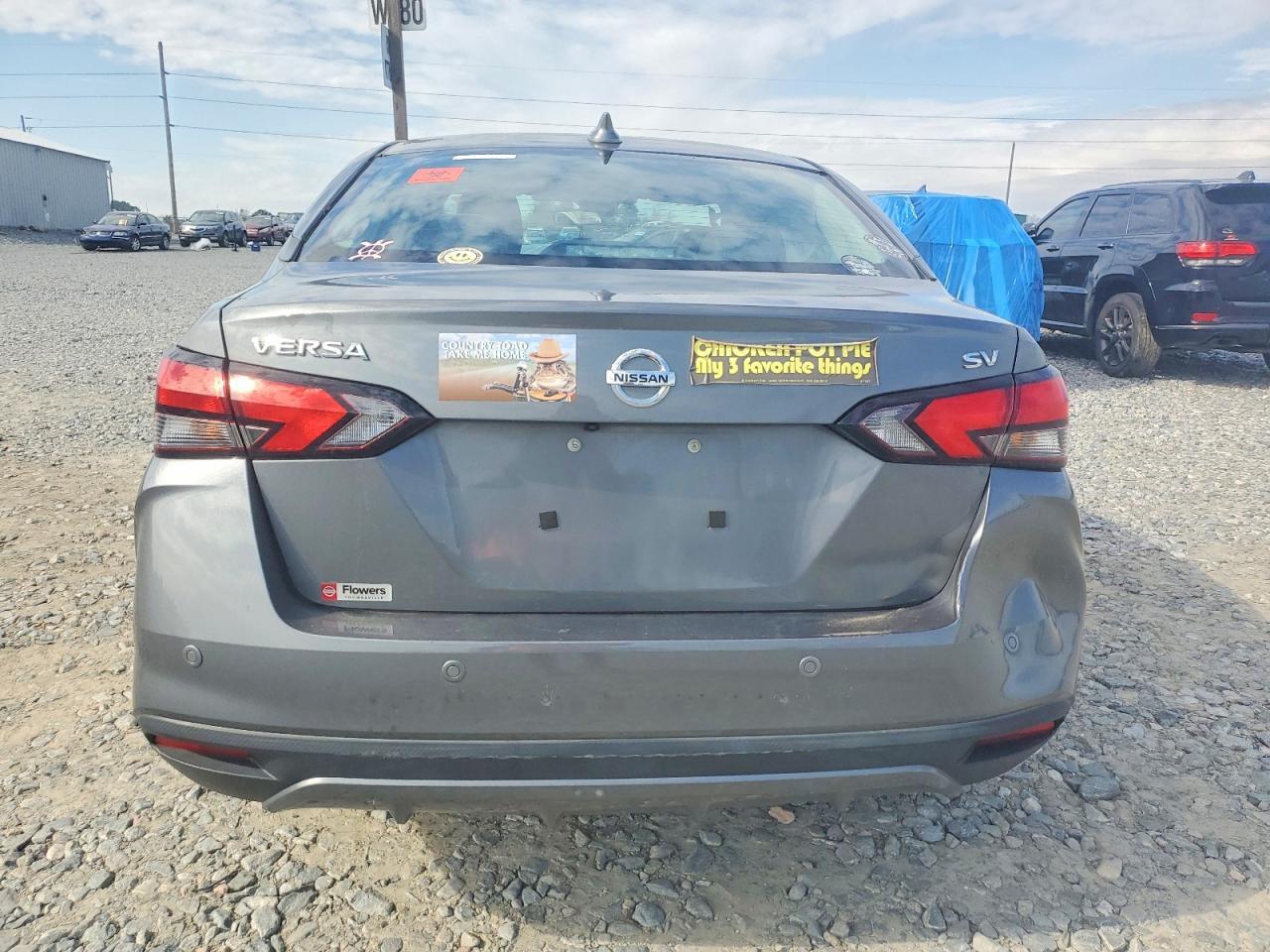 2021 NISSAN VERSA
