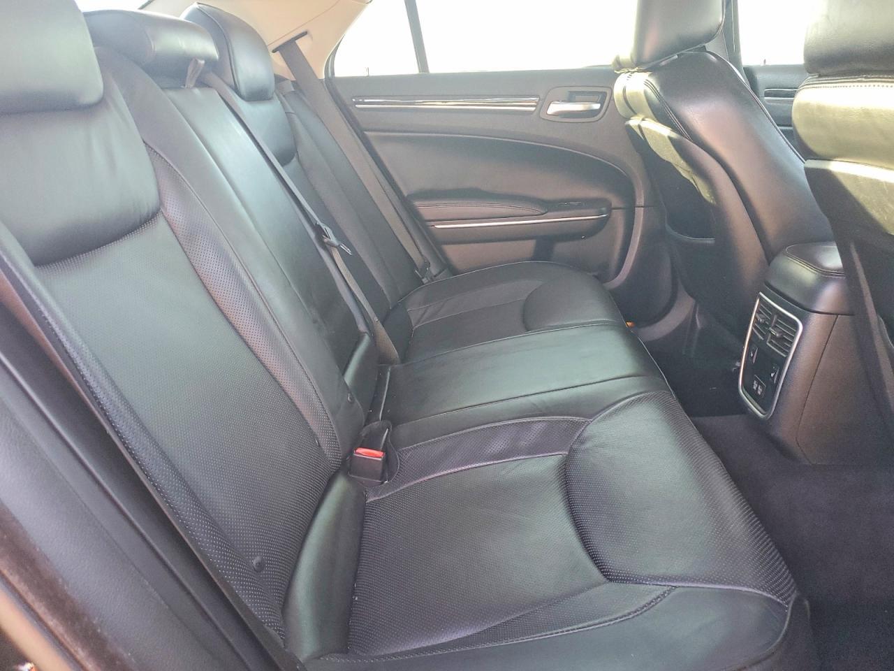 2018 CHRYSLER 300