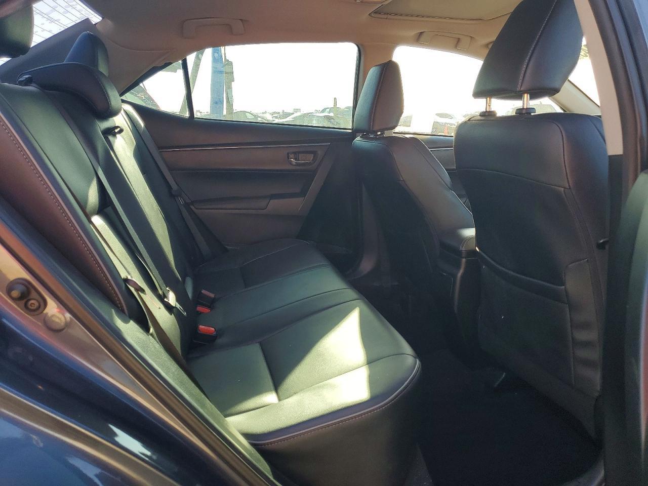 2016 TOYOTA COROLLA