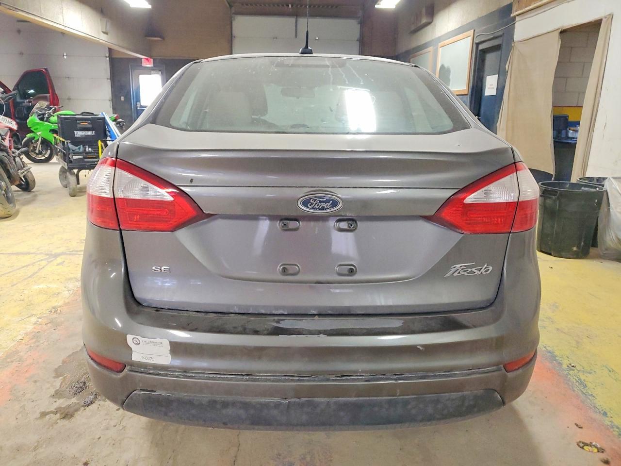 2014 FORD Fiesta