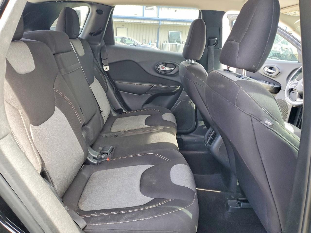 2017 JEEP CHEROKEE