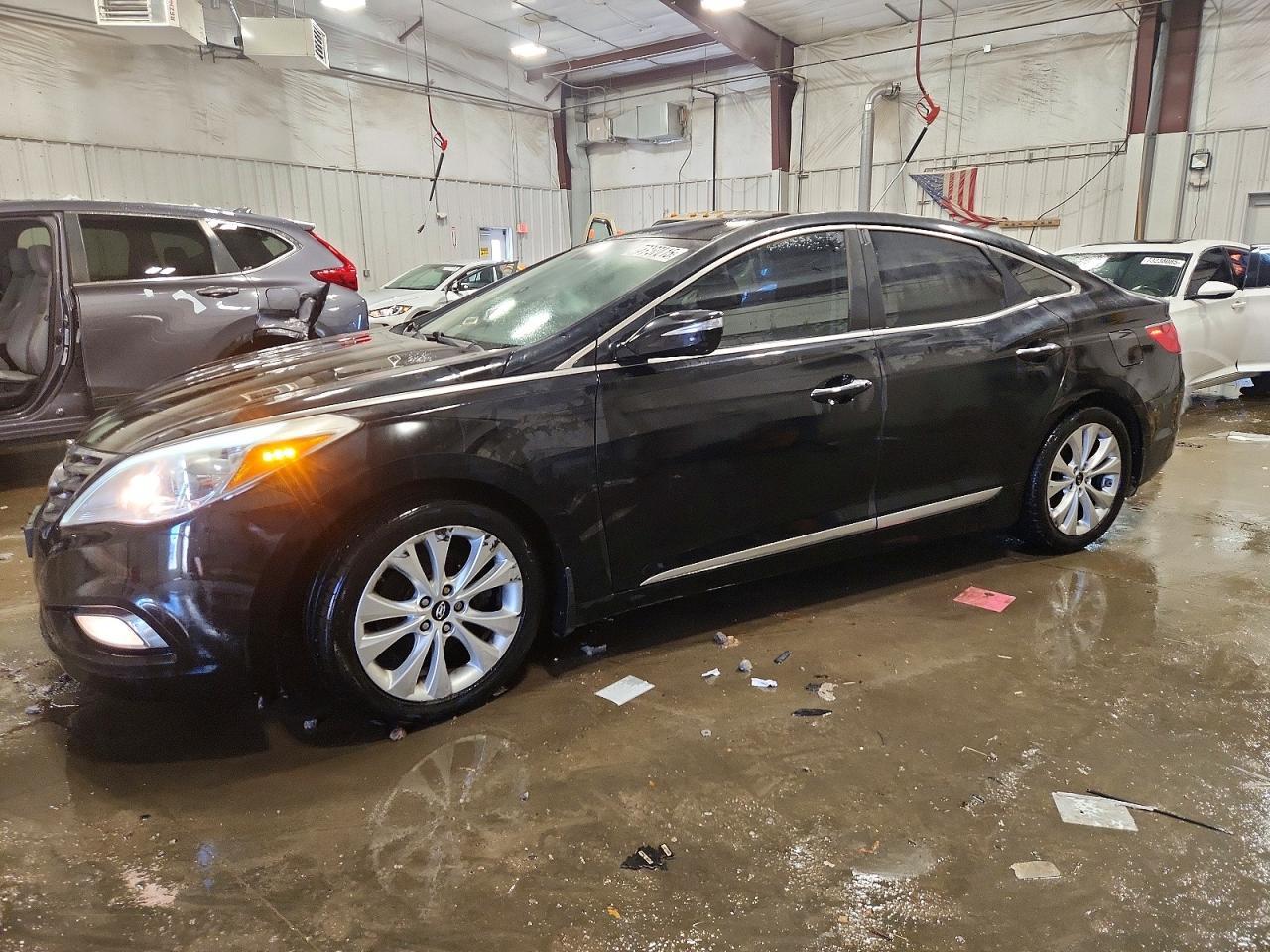 2012 HYUNDAI Azera