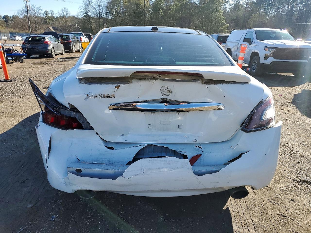 2012 NISSAN Maxima