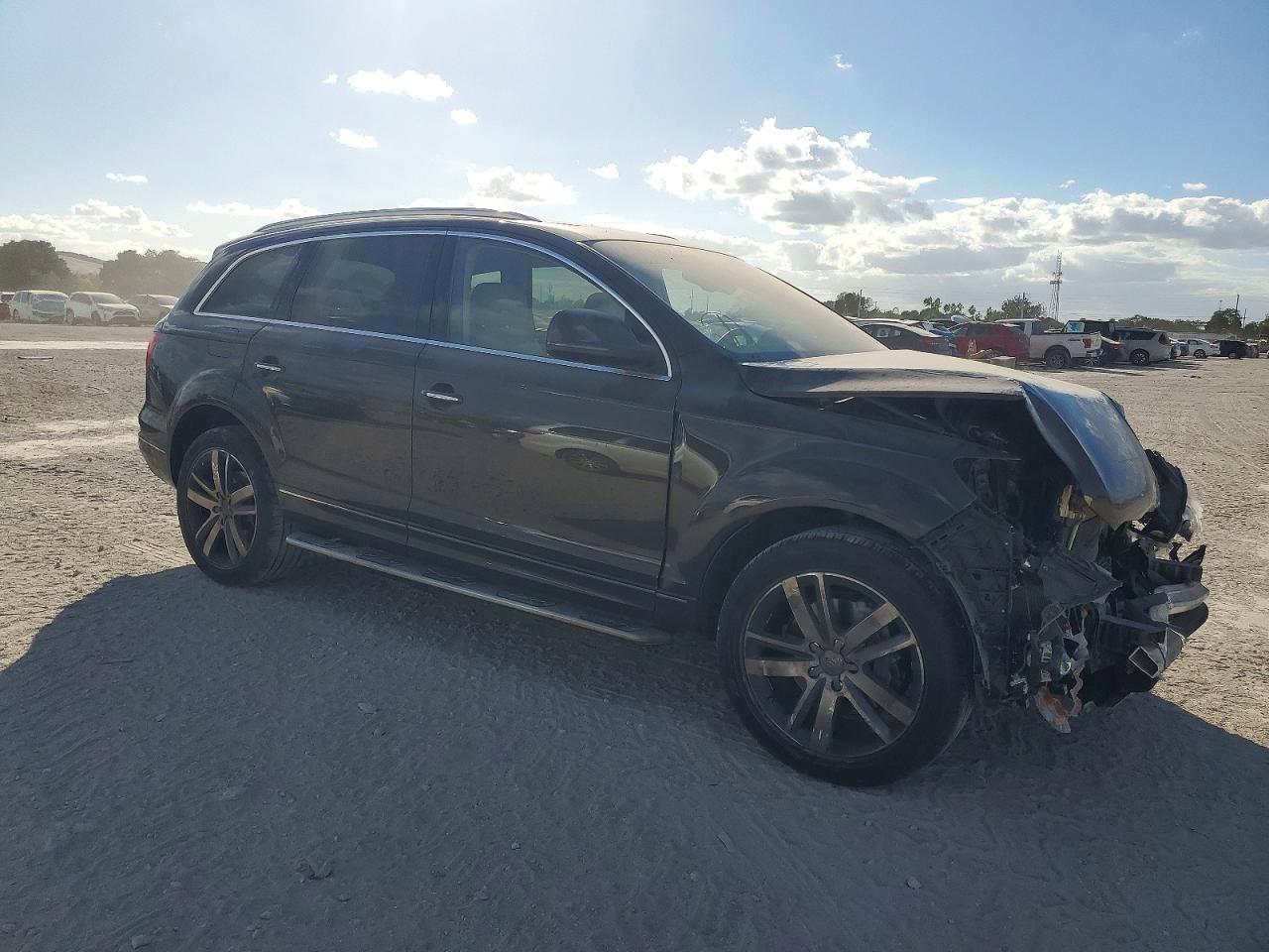 2015 AUDI Q7