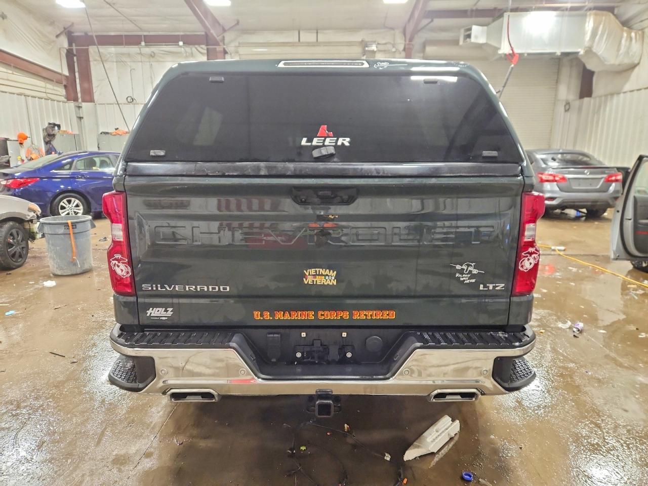 2025 CHEVROLET Silverado