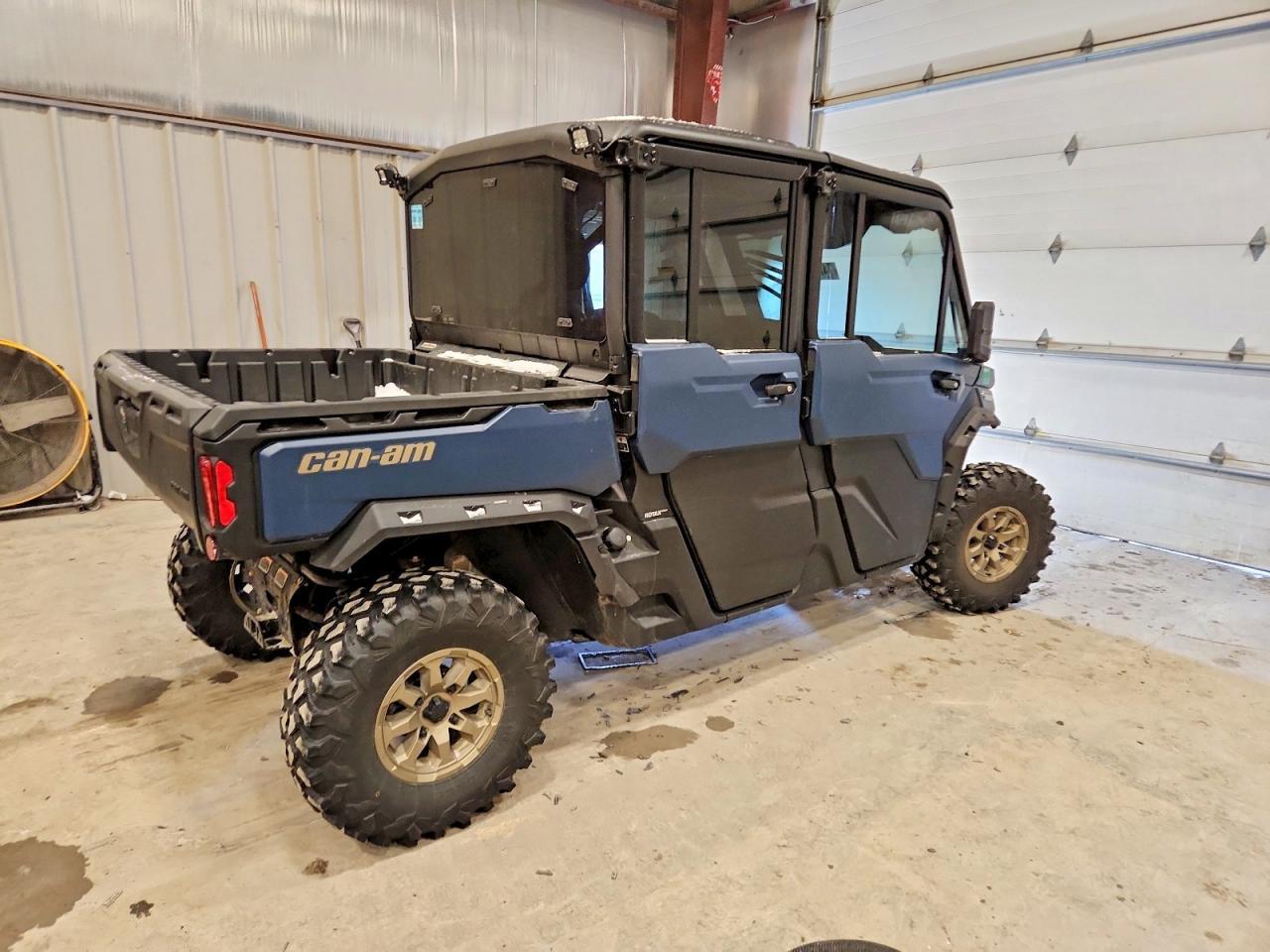 2025 CAN-AM Defender