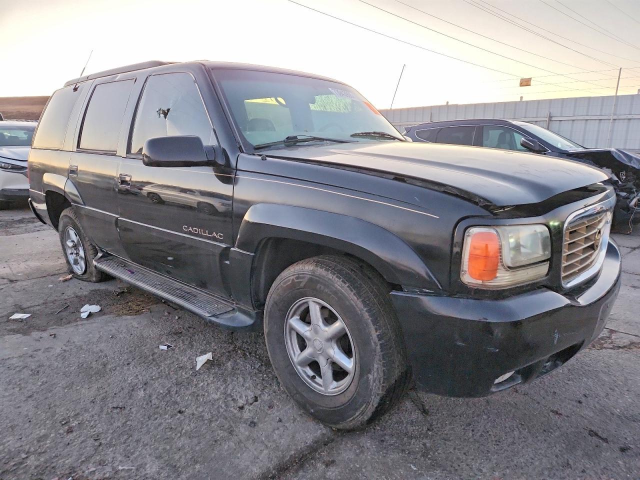 1999 CADILLAC ESCALADE