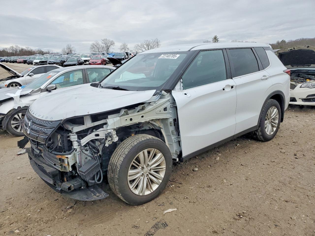 2022 MITSUBISHI outlander