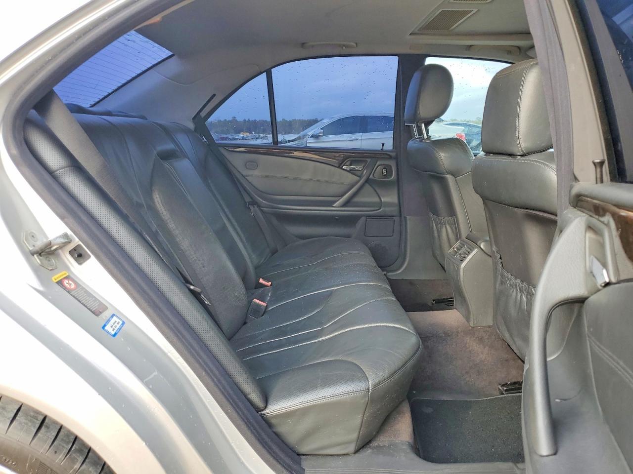 2001 MERCEDES-BENZ E-Class