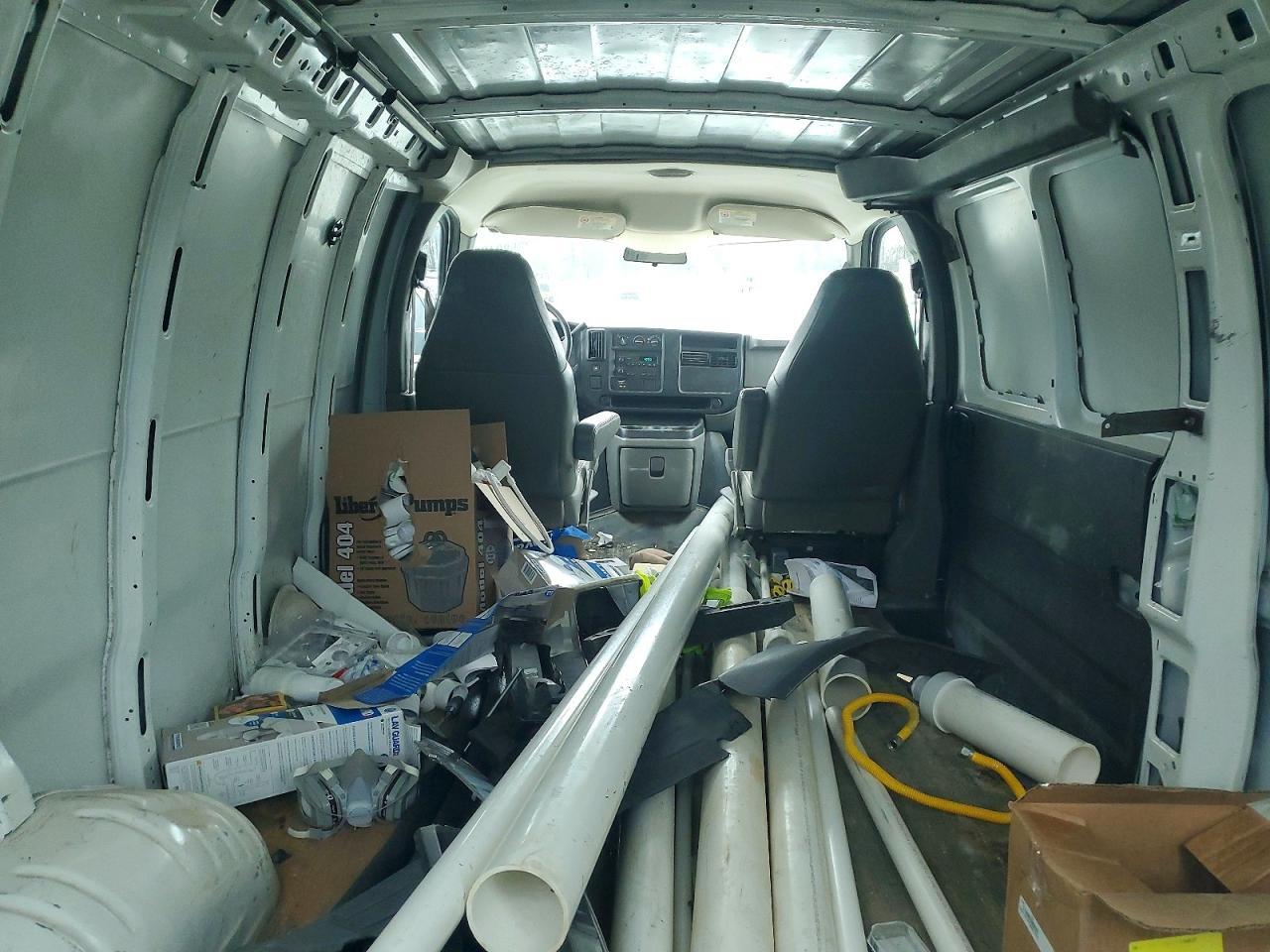 2006 CHEVROLET EXPRESS 2500