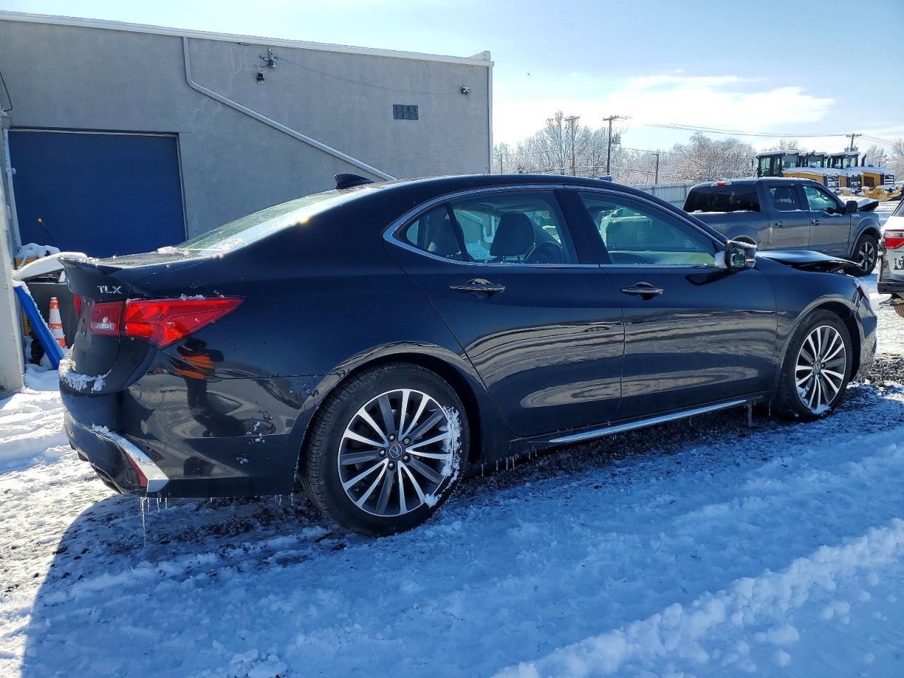 2018 ACURA TLX