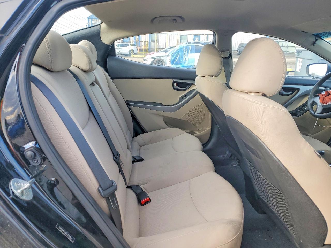 2016 HYUNDAI ELANTRA