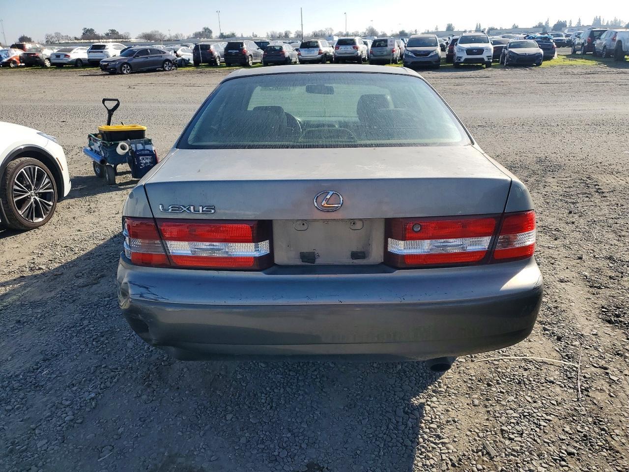 2001 LEXUS Es 300