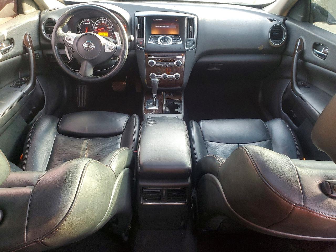 2011 NISSAN Maxima