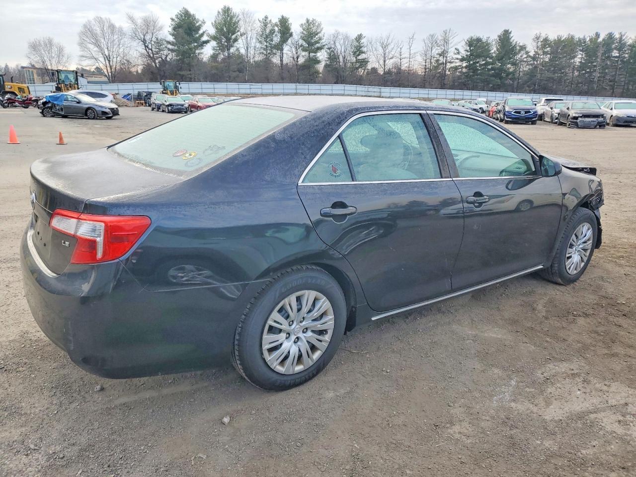 2013 TOYOTA CAMRY