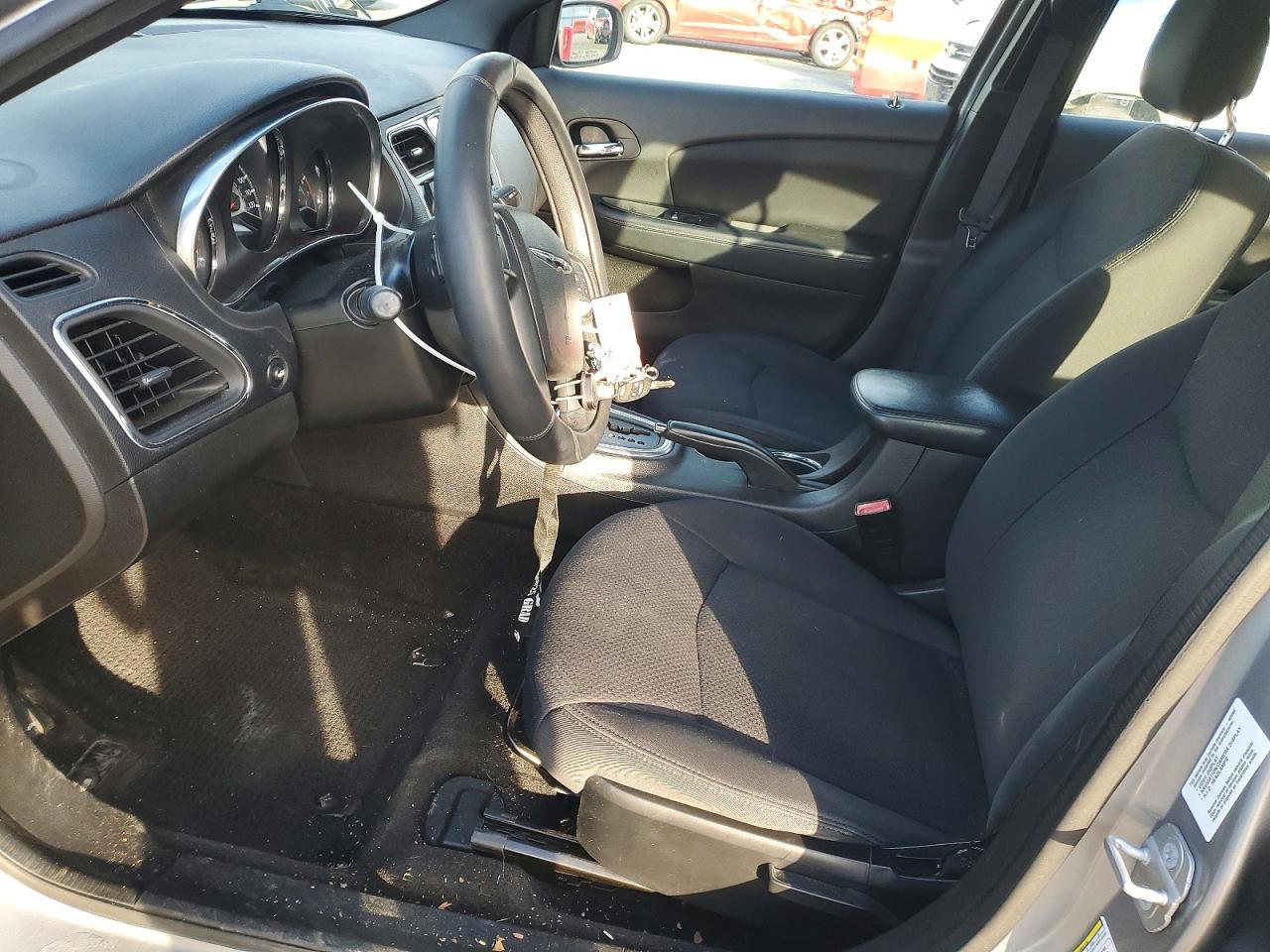 2014 CHRYSLER 200