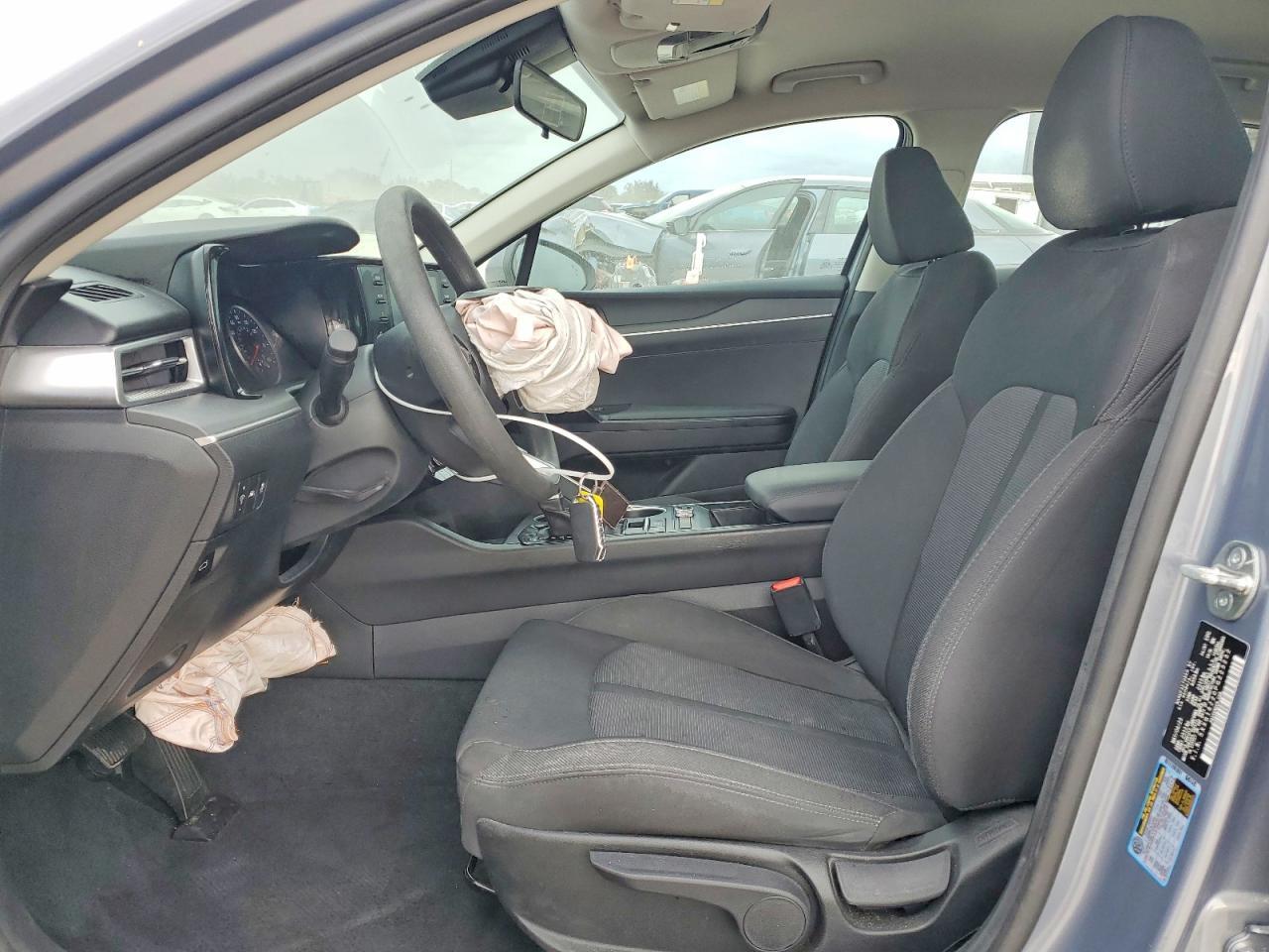 2023 KIA K5
