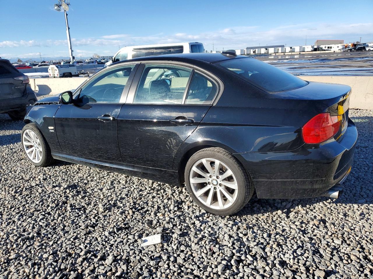 2011 BMW 3 SERIES