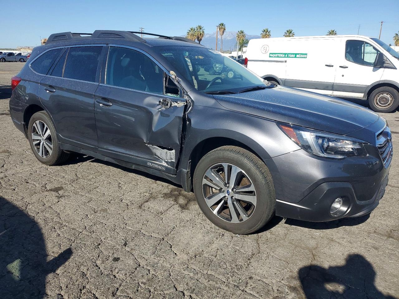 2019 SUBARU Outback
