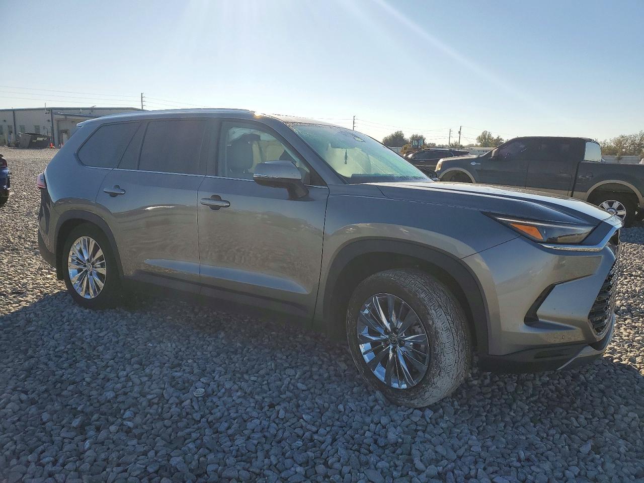 2025 TOYOTA HIGHLANDER