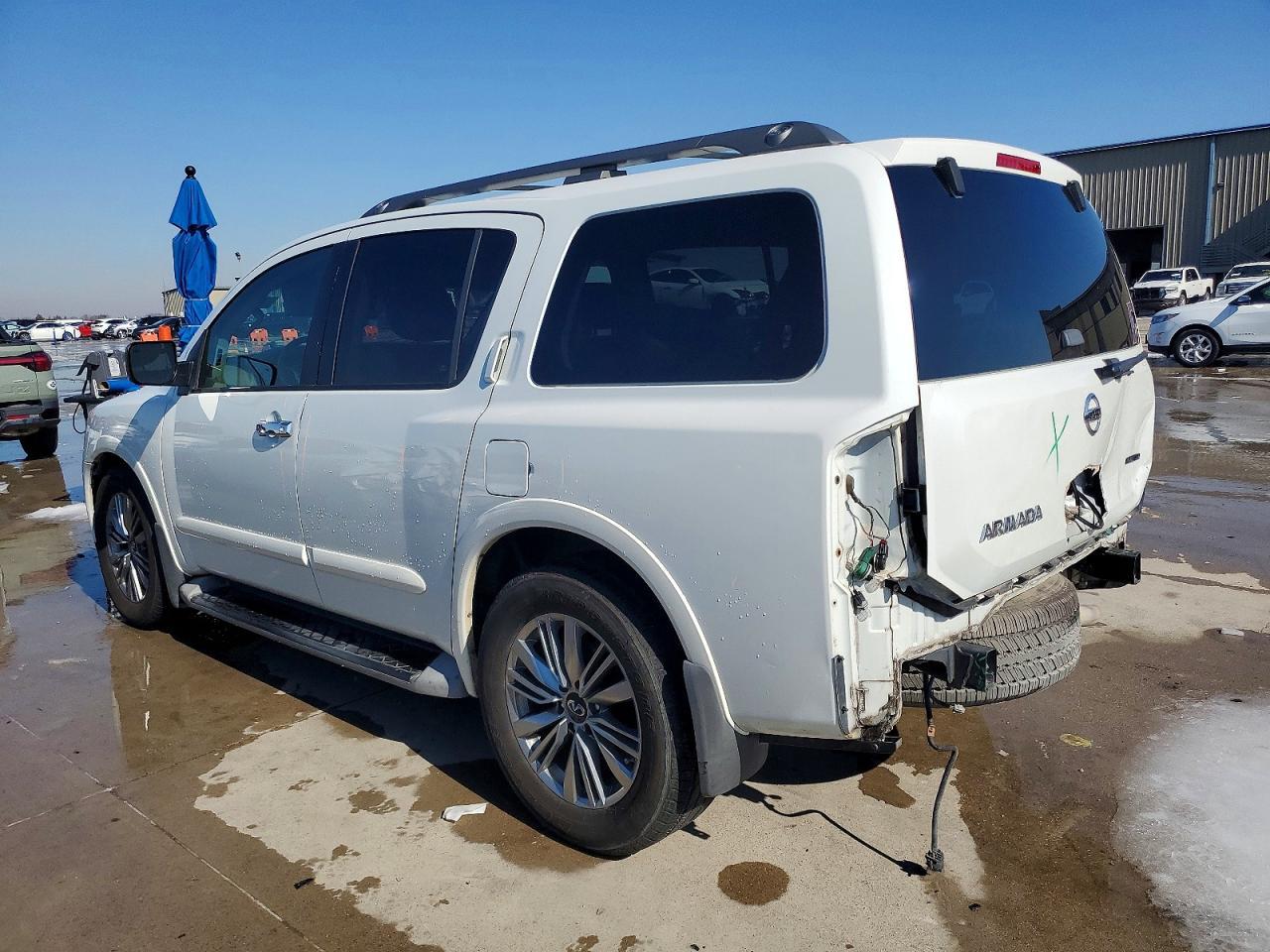 2013 NISSAN Armada