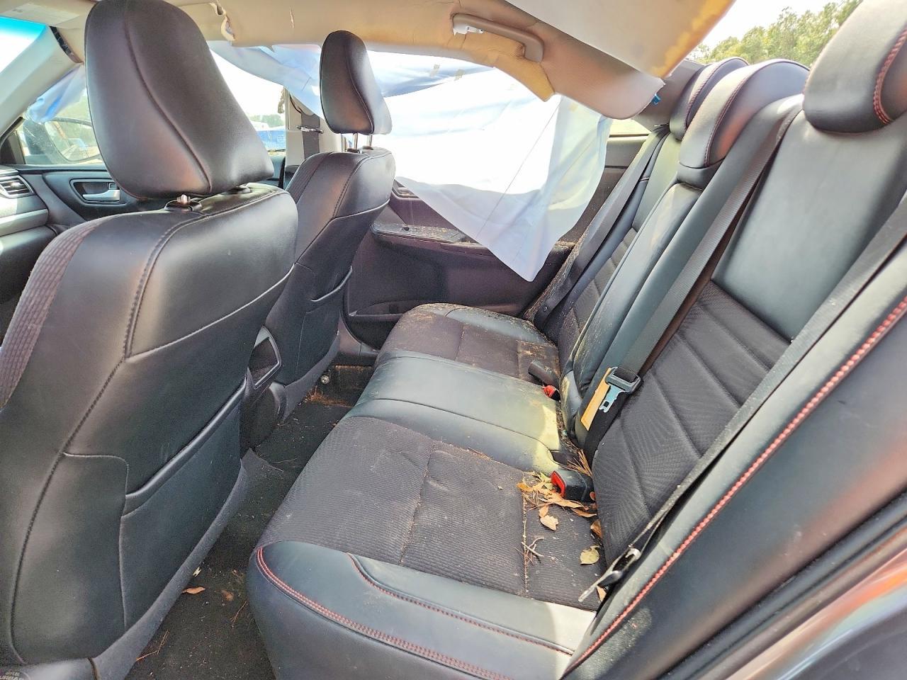 2016 TOYOTA CAMRY