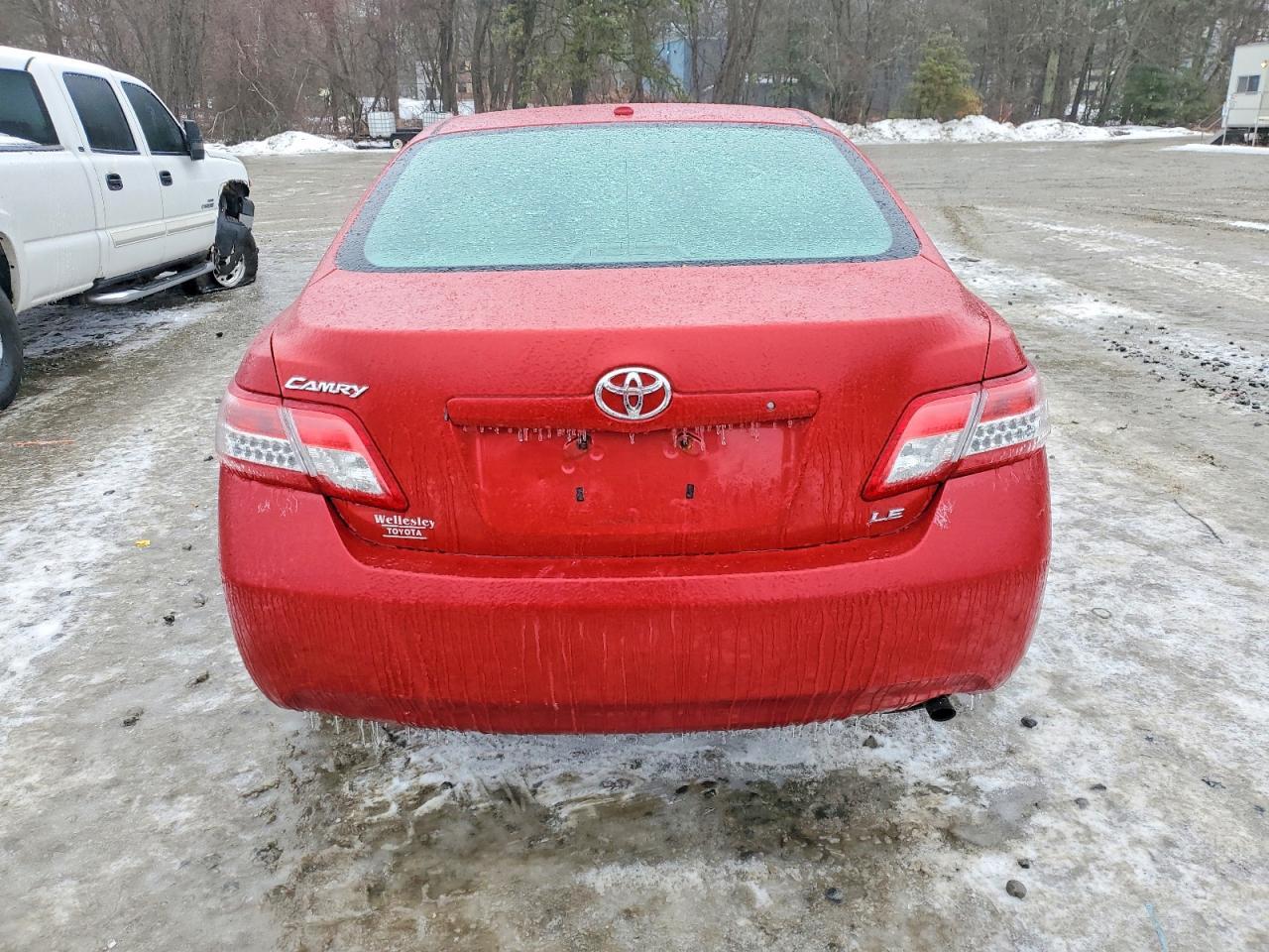 2011 TOYOTA CAMRY