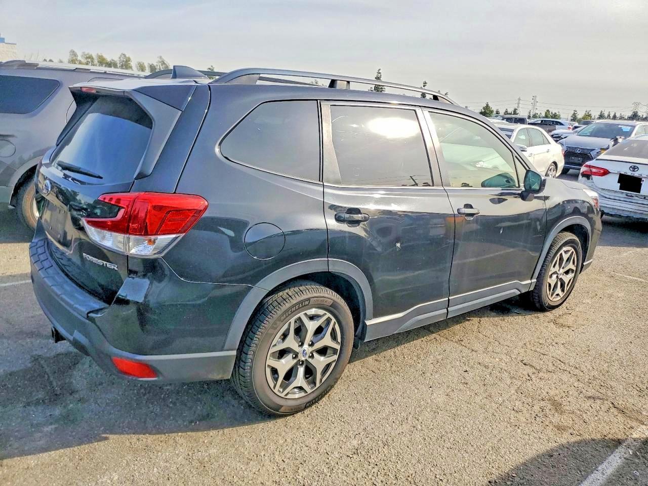 2020 SUBARU FORESTER