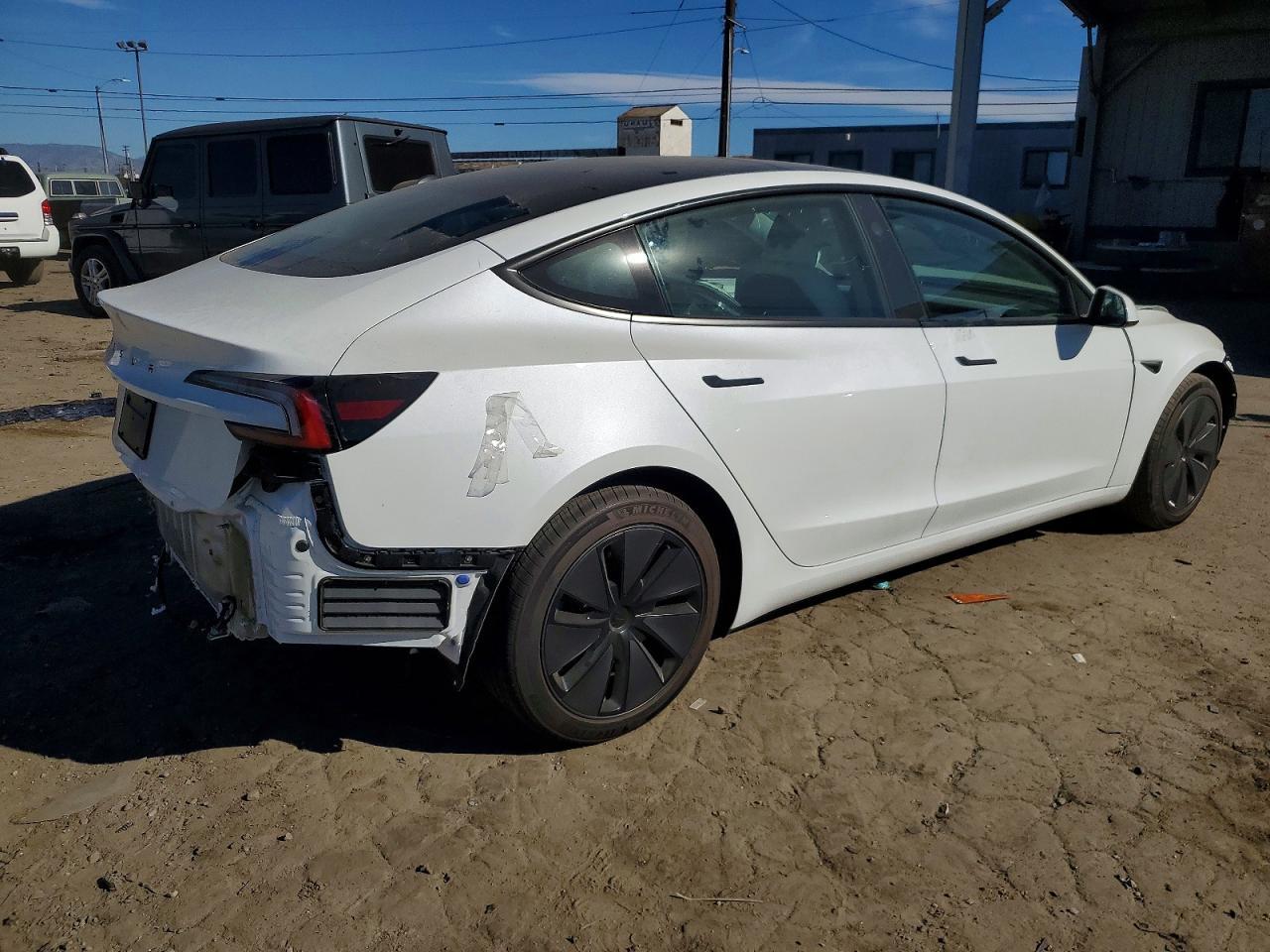 2026 TESLA MODEL 3