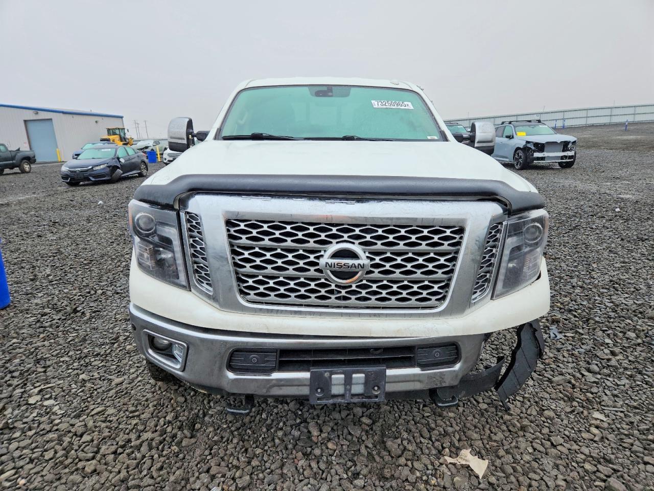 2016 NISSAN Titan