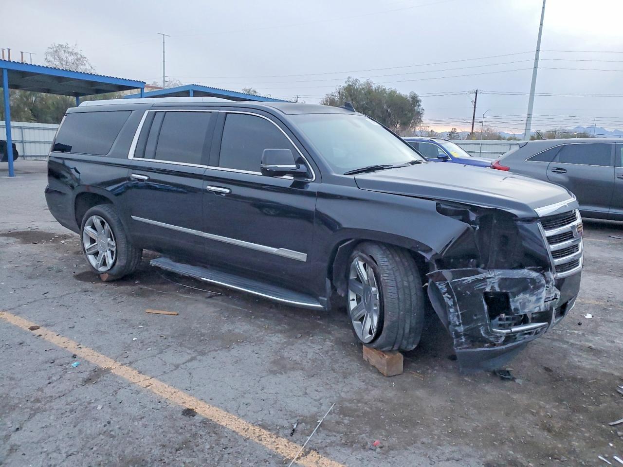2017 CADILLAC Escalade ESV
