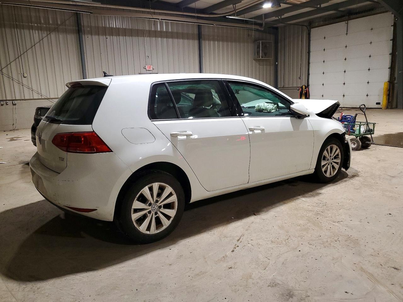 2015 VOLKSWAGEN GOLF