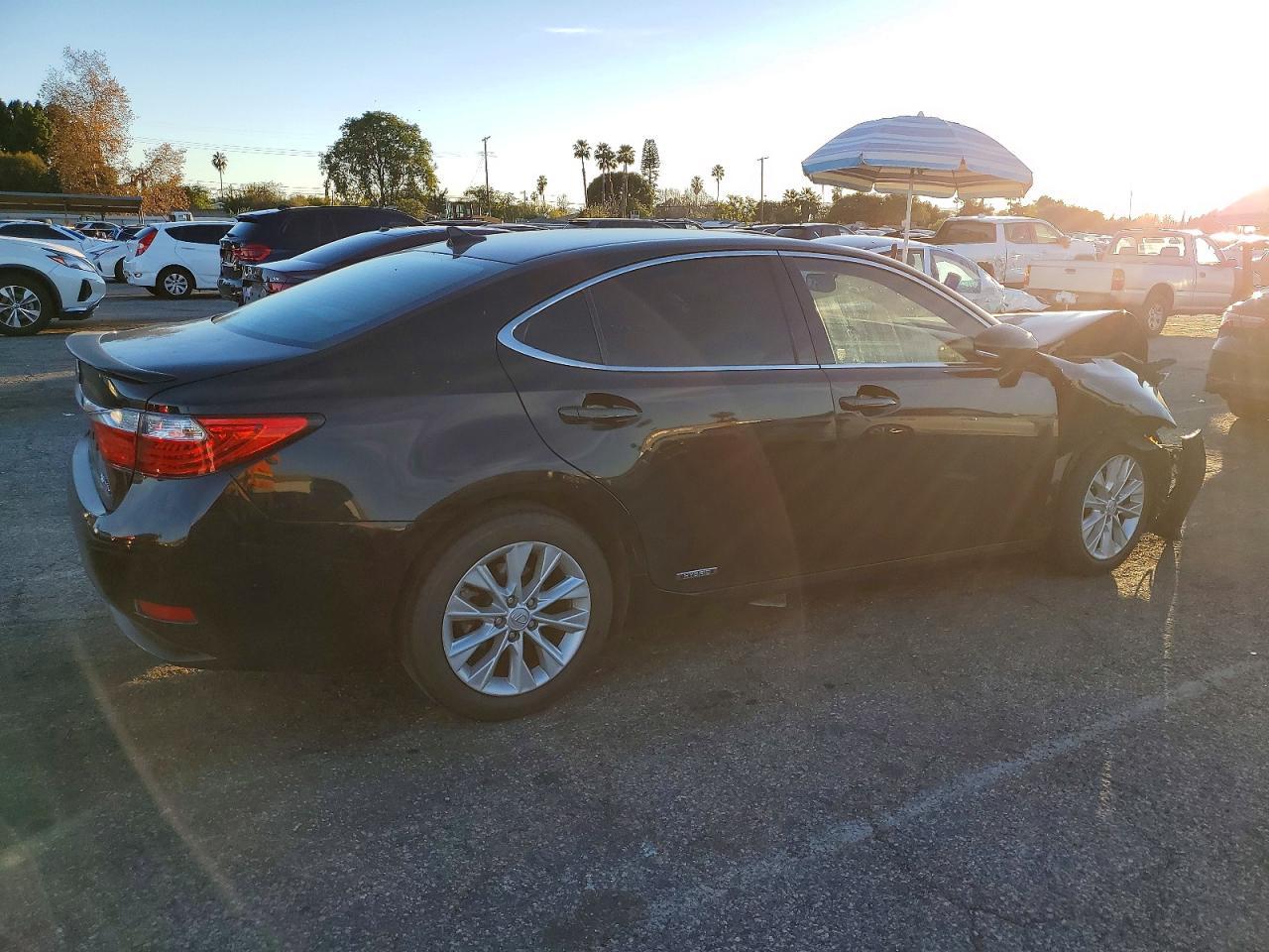 2014 LEXUS ES 300H