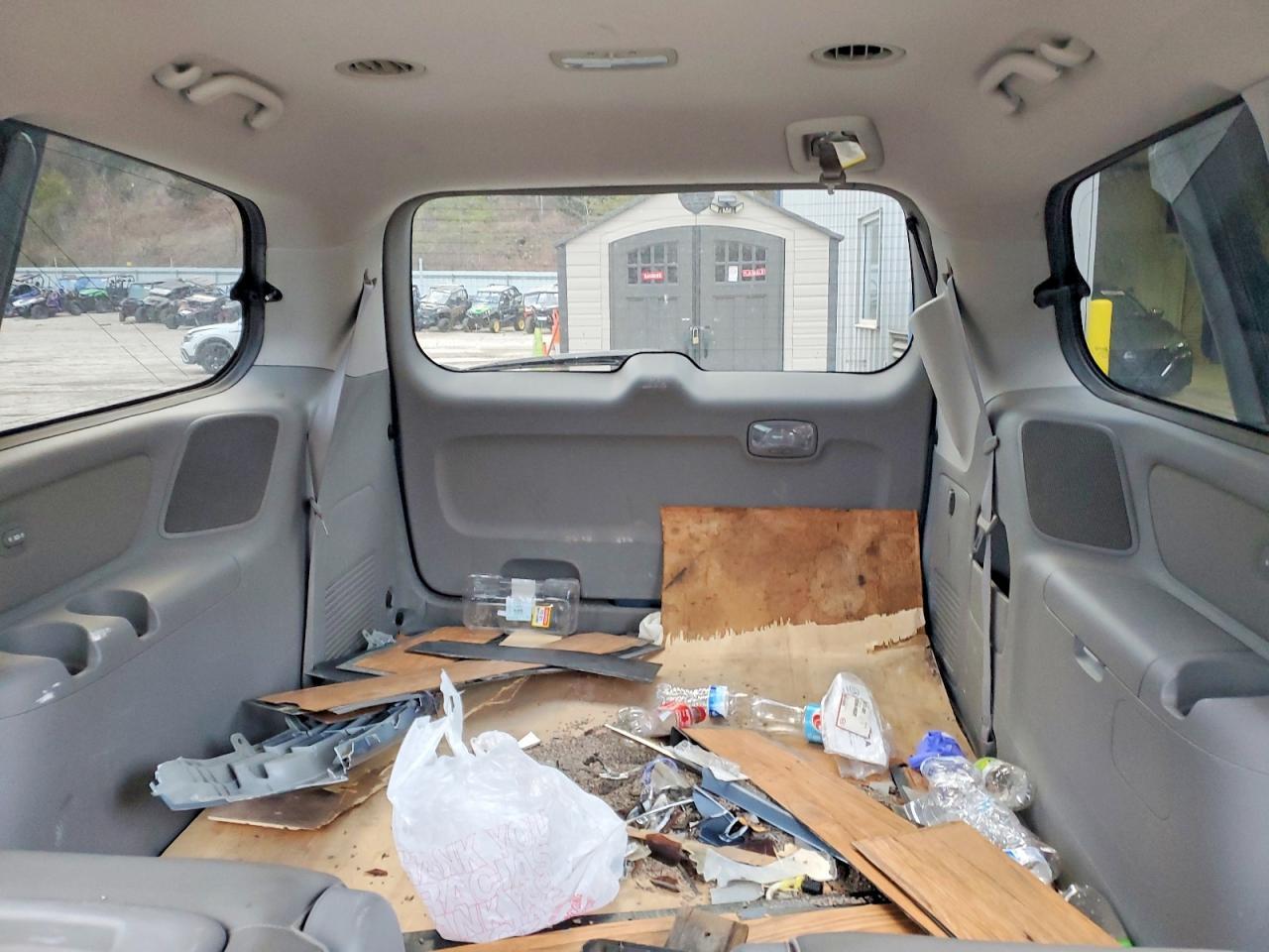2008 KIA SEDONA