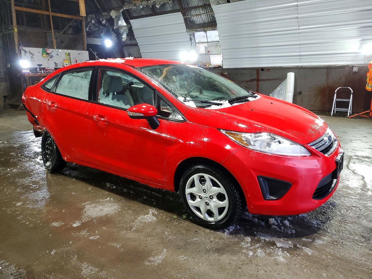 2013 FORD Fiesta