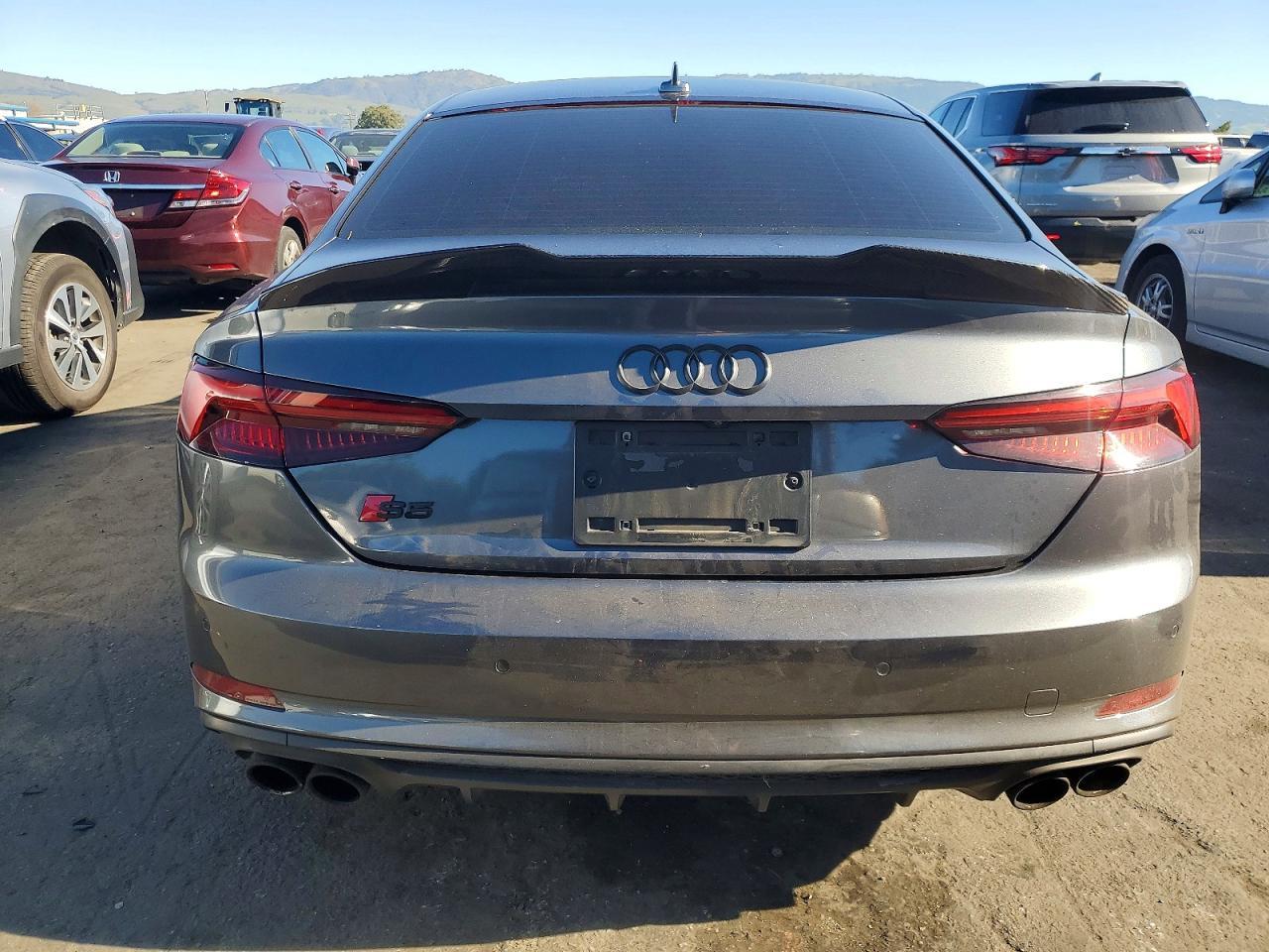 2018 AUDI S5