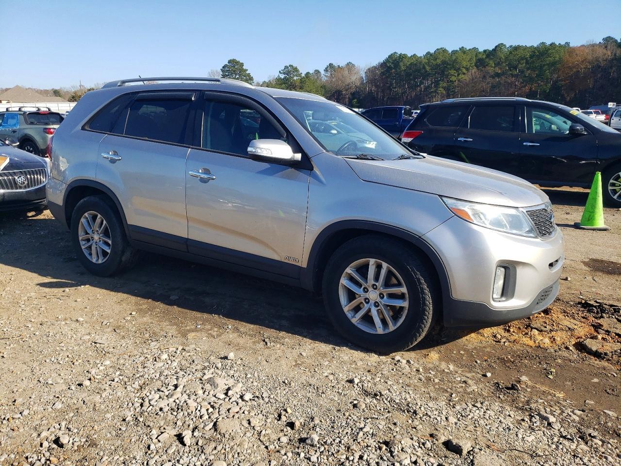 2015 KIA SORENTO