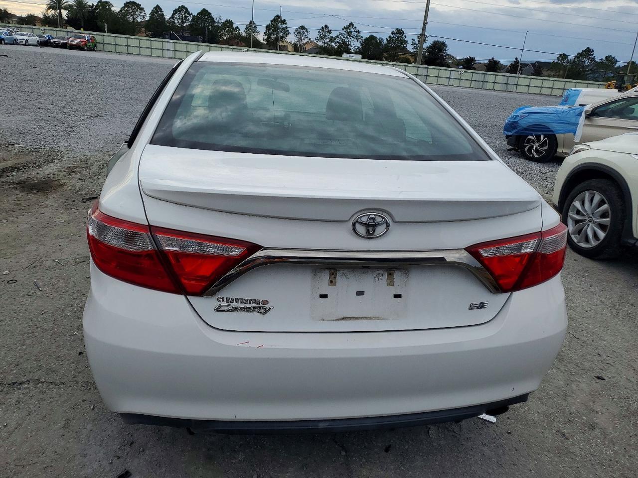 2017 TOYOTA CAMRY