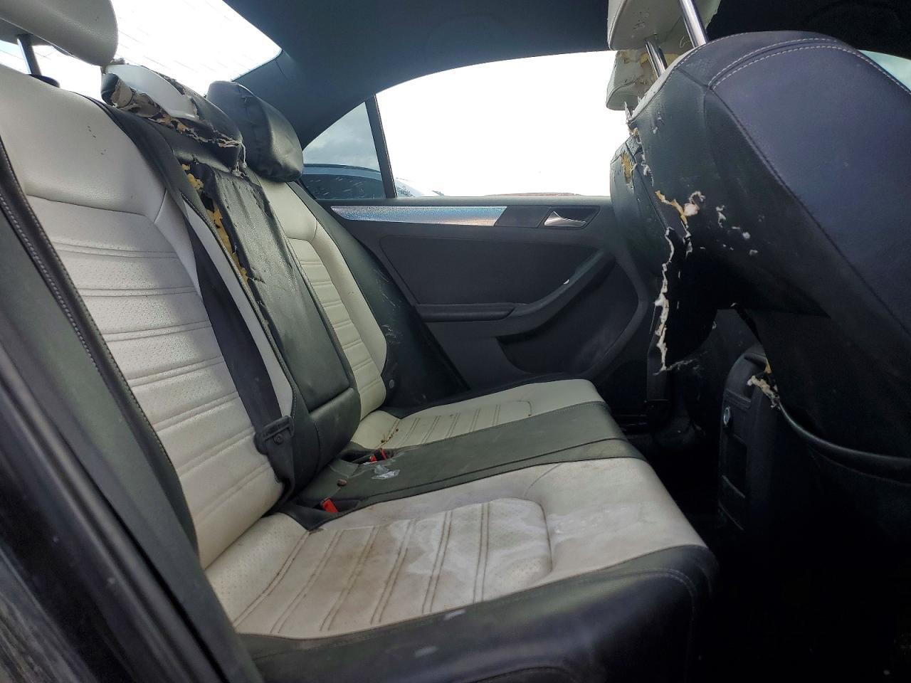 2016 VOLKSWAGEN JETTA
