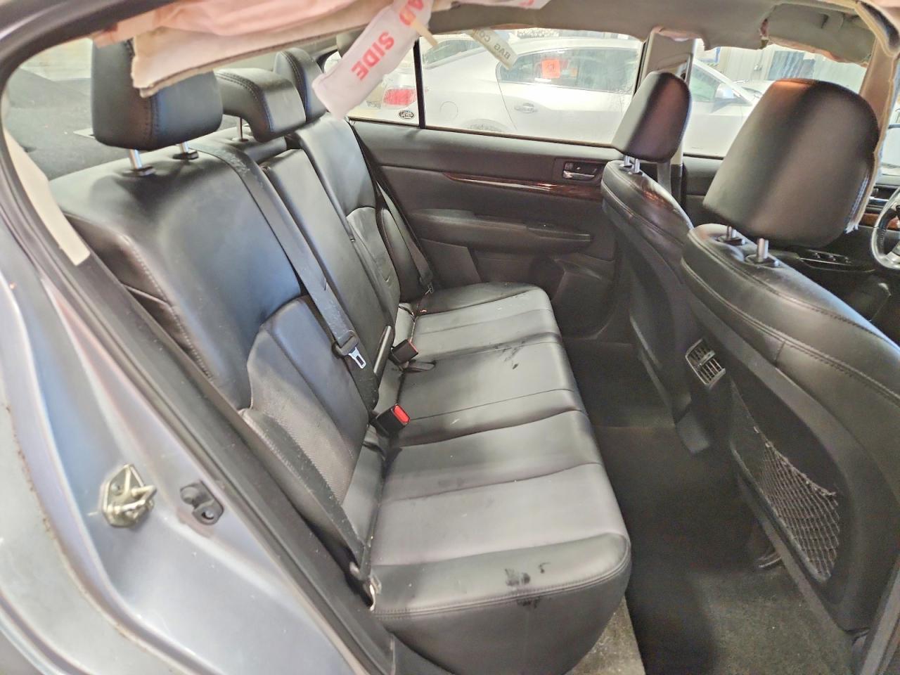 2013 SUBARU Legacy