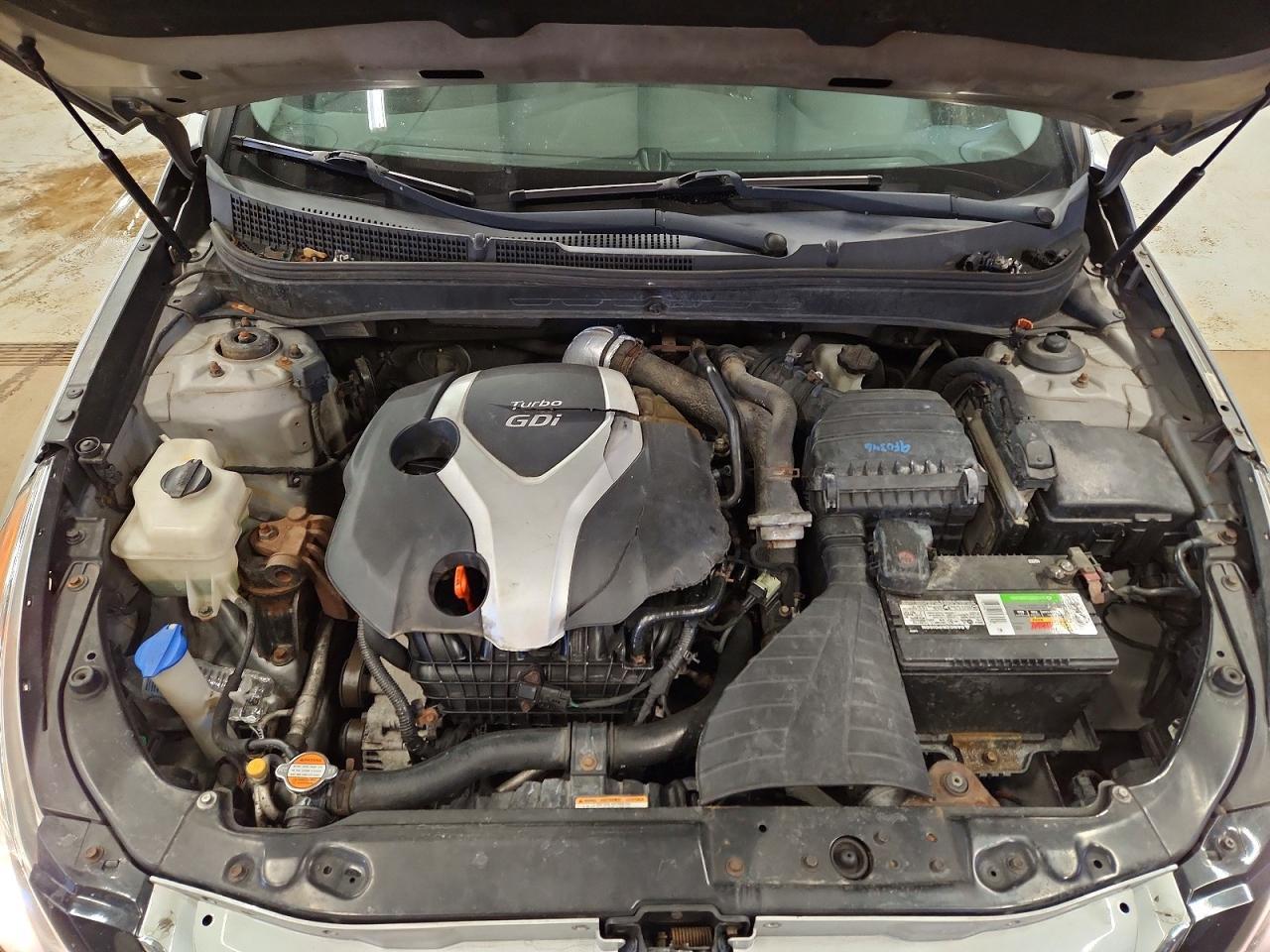 2011 HYUNDAI SONATA