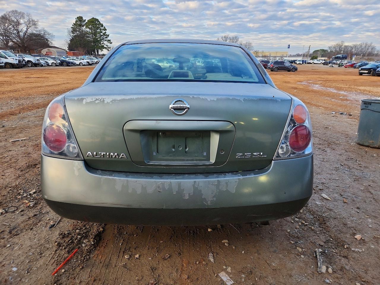 2002 NISSAN ALTIMA