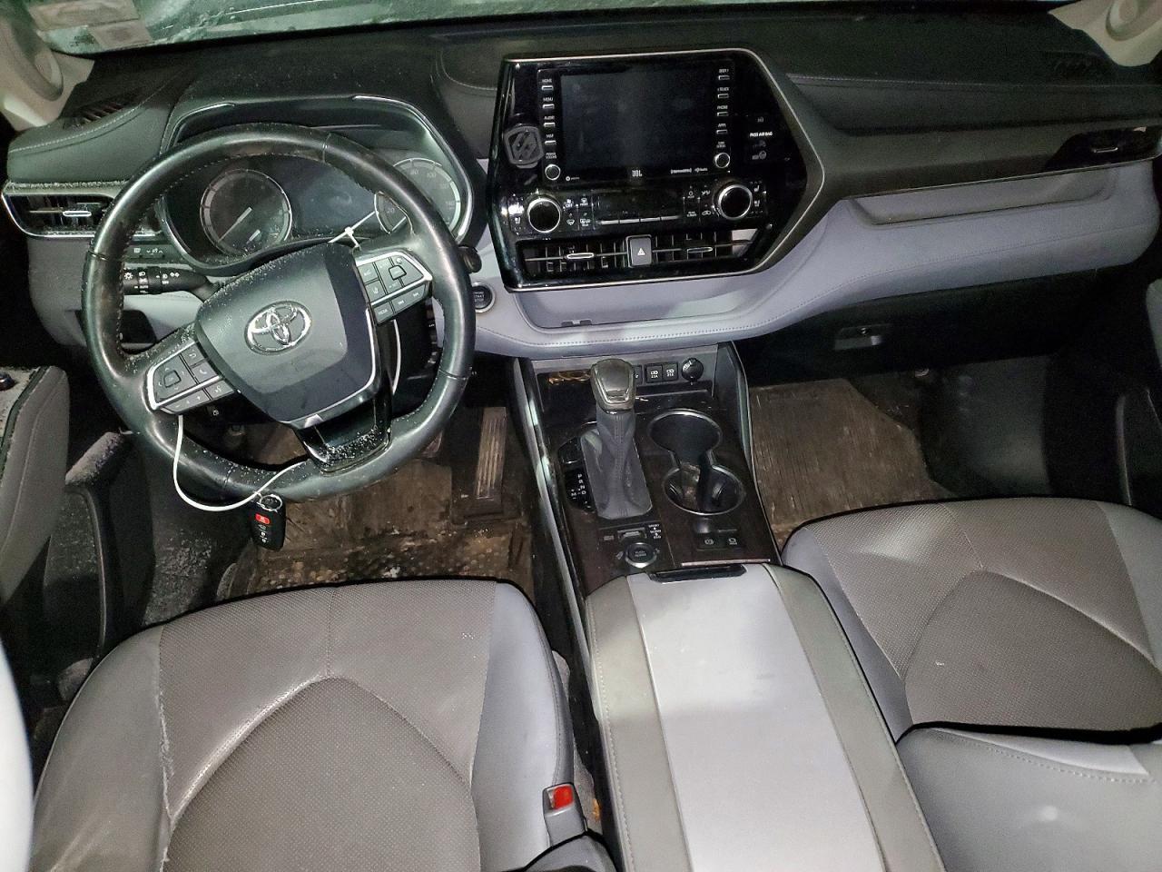 2020 TOYOTA HIGHLANDER