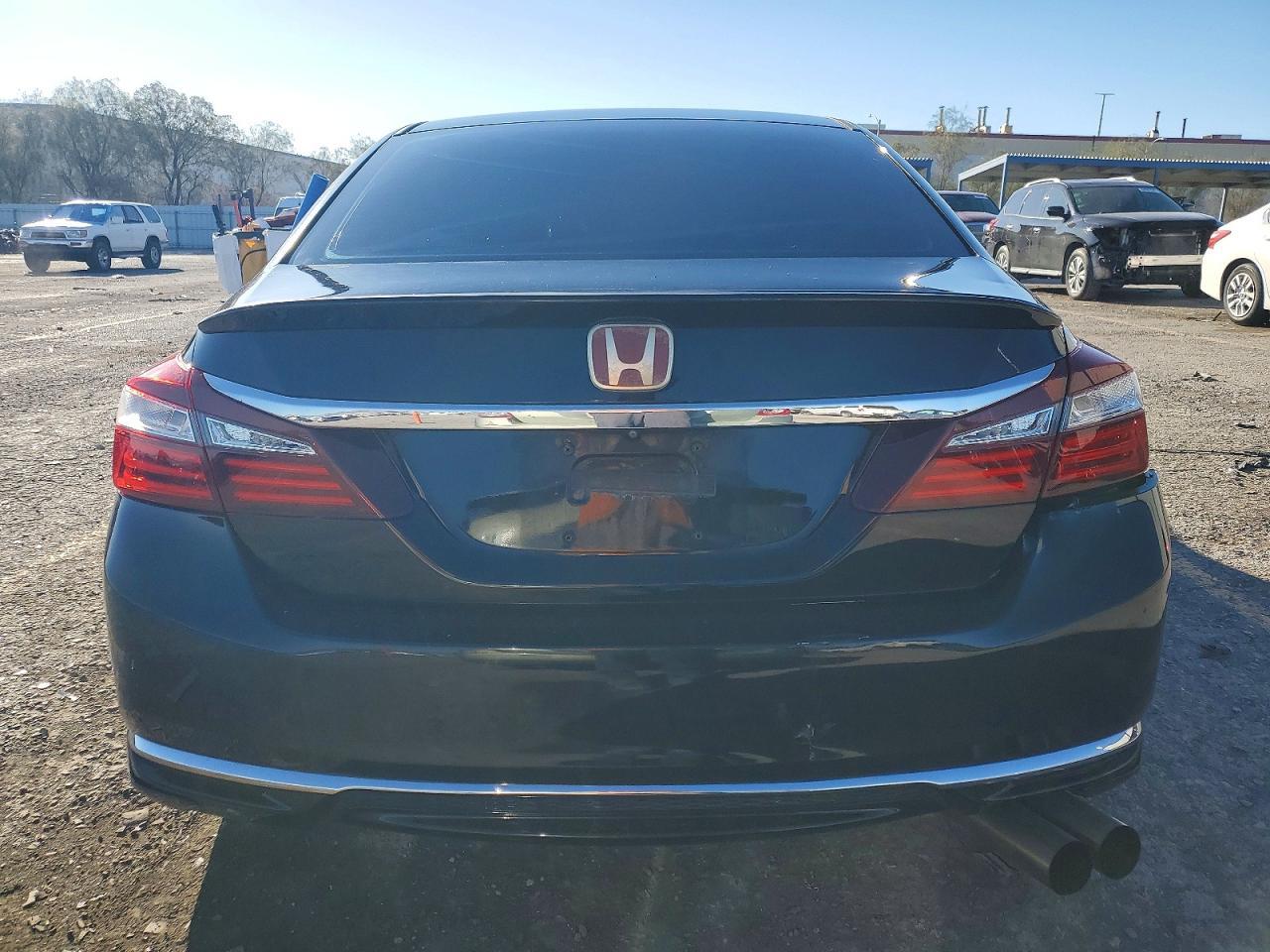 2017 HONDA ACCORD