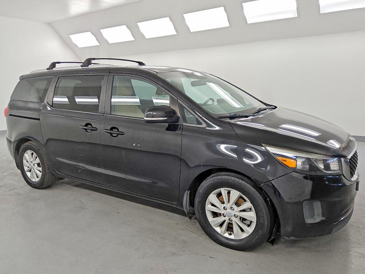 2016 KIA SEDONA