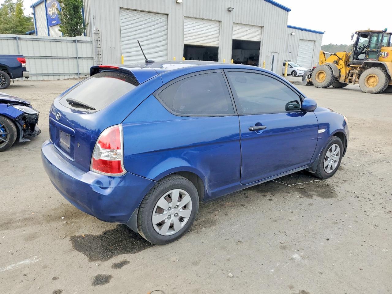 2011 HYUNDAI ACCENT
