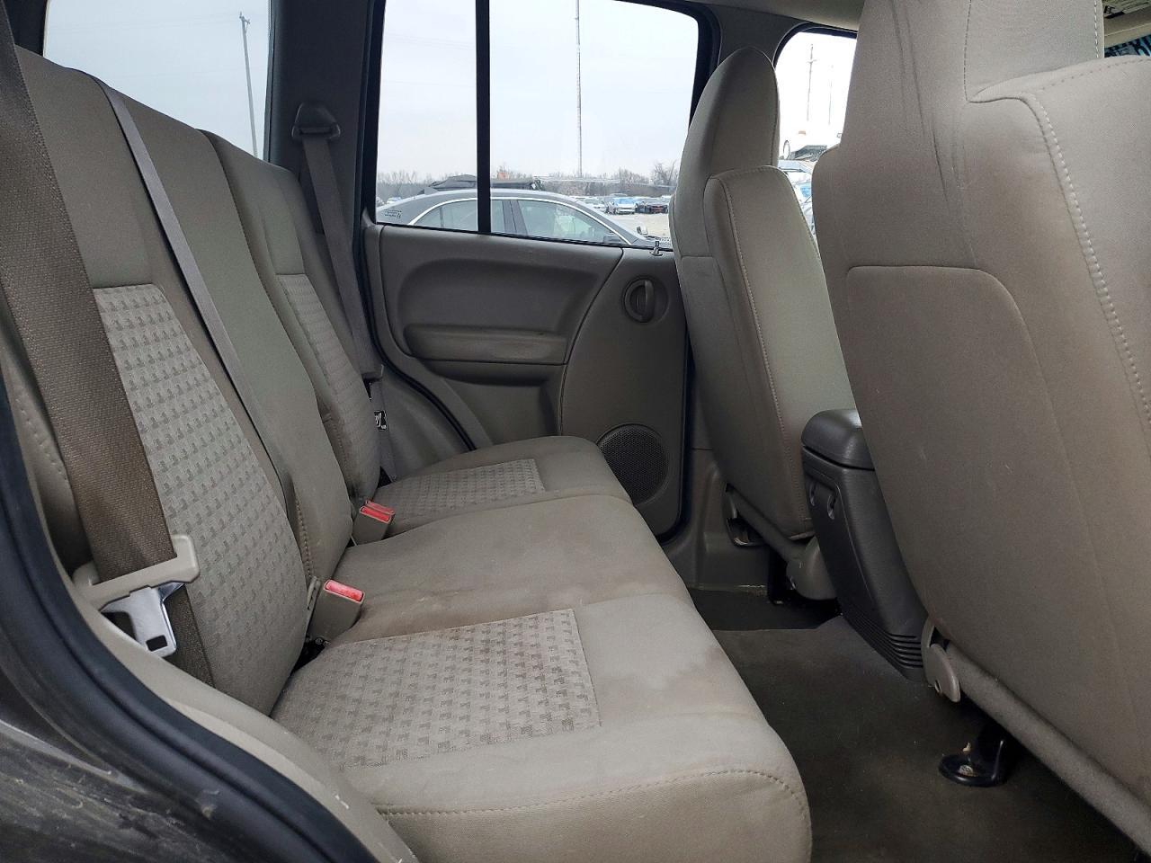 2005 JEEP Liberty