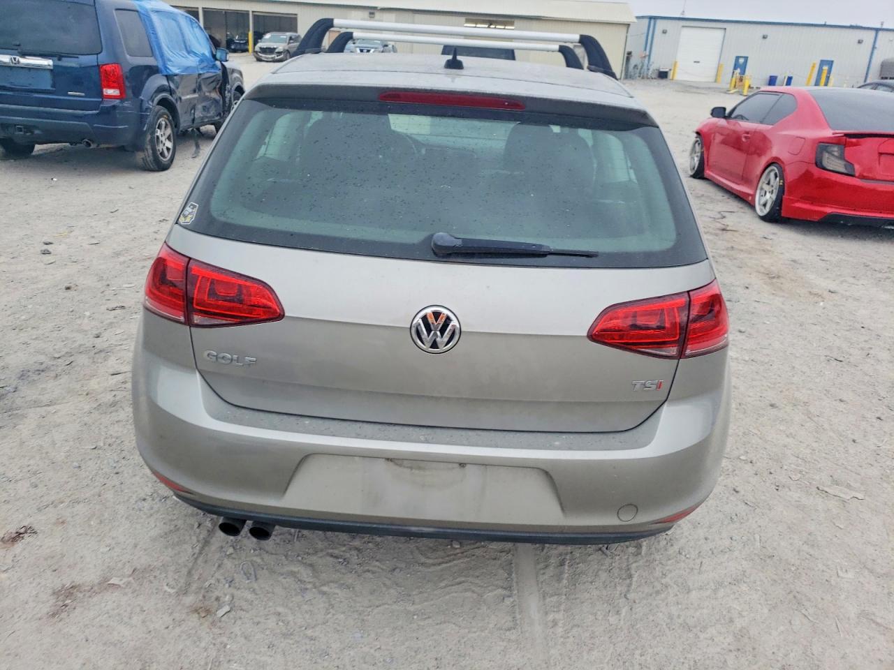 2016 VOLKSWAGEN GOLF