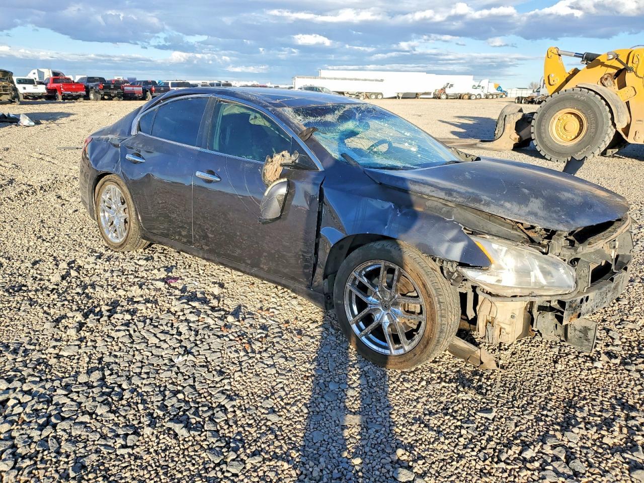 2010 NISSAN Maxima
